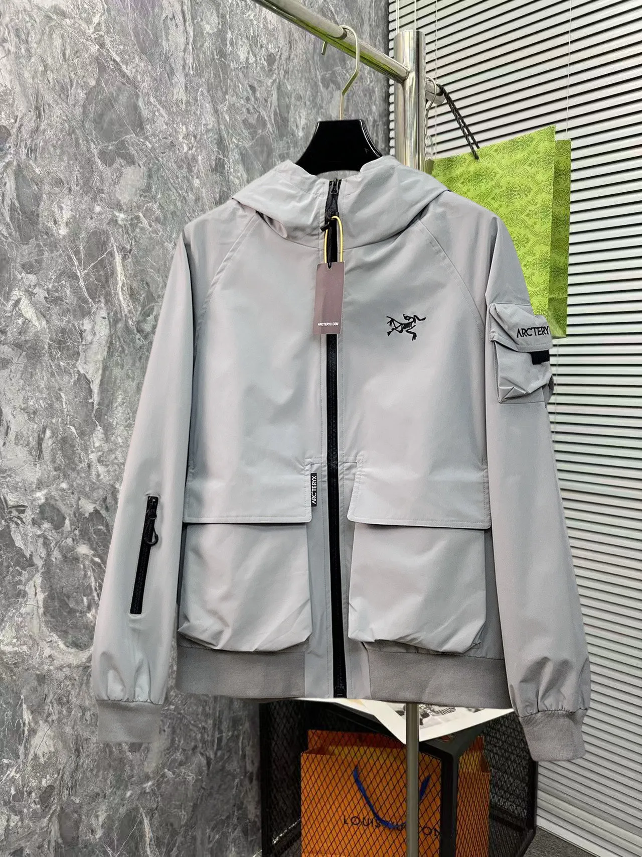 Same Style， ， 2026 New Arrival ， Original Premium Breathable ， ， ， Quality。 ， Sizes：M～3XL
